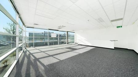17/3 Westside Ave Port Melbourne VIC 3207 - Image 3