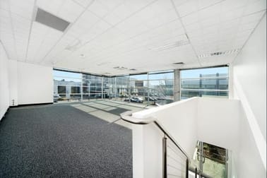 17/3 Westside Ave Port Melbourne VIC 3207 - Image 2