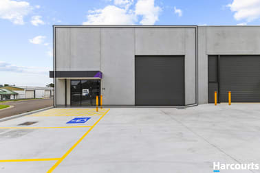 14 Roberts Court Drouin VIC 3818 - Image 1