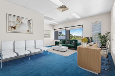 Click to view all images 3B/3352 Pacific Highway Springwood QLD 4127 - Image 3