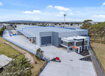 32 Bass Court Keysborough VIC 3173 - Image 1
