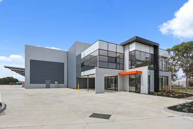 32 Bass Court Keysborough VIC 3173 - Image 2
