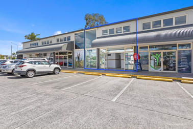 2/385 Oxley Drive Runaway Bay QLD 4216 - Image 2