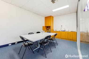 2/4 Stutt Avenue Doncaster VIC 3108 - Image 3
