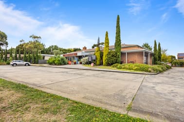 9379 Western Highway Warrenheip VIC 3352 - Image 2