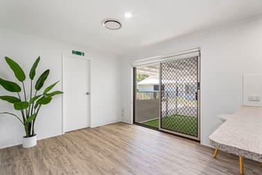 126 Olsen Avenue Arundel QLD 4214 - Image 3
