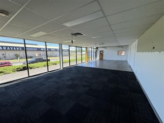 2/252 Bruce Highway Eastern Service Road Burpengary East QLD 4505 - Image 3