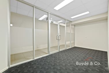 2B/37 Princes Way Drouin VIC 3818 - Image 2