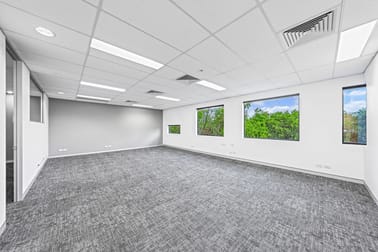 Building 21, 2404 Logan Road Eight Mile Plains QLD 4113 - Image 1