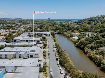 10/2 Hawker Street Currumbin Waters QLD 4223 - Image 2