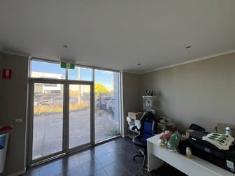 Unit/49 Maida Avenue Sunshine North VIC 3020 - Image 3