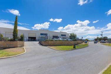 3/16 Kalmia Road Bibra Lake WA 6163 - Image 2