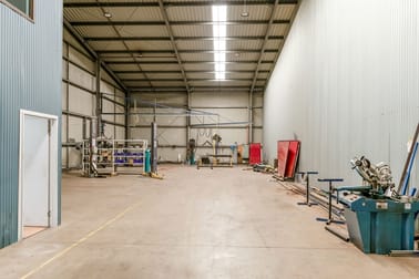 Shed 5/98 Buckland Street Harristown QLD 4350 - Image 3
