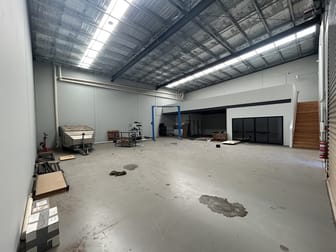 1/18 Collins Road Melton VIC 3337 - Image 3
