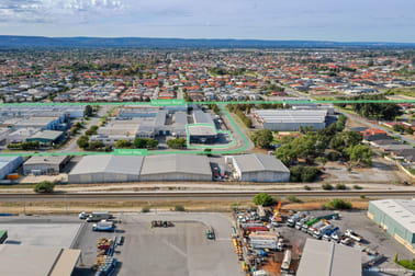 17 Tulloch Way Canning Vale WA 6155 - Image 2