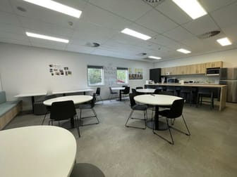 Click to view all images 4B/3 Dennis Road Springwood QLD 4127 - Image 2