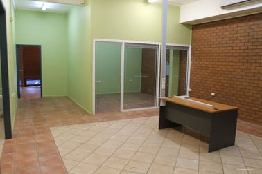 2/6 Borilla Street Emerald QLD 4720 - Image 3