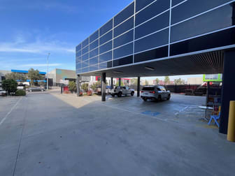 Click to view all images 4 Walhalla Way Ravenhall VIC 3023 - Image 3