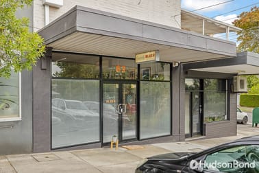 63 Chatsworth Quadrant Templestowe Lower VIC 3107 - Image 2