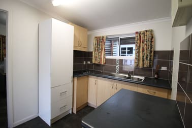 C/4 - 6 Brief Street Emerald QLD 4720 - Image 2