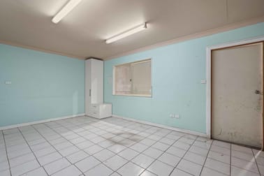 2/22 Salicki Avenue Epping VIC 3076 - Image 3