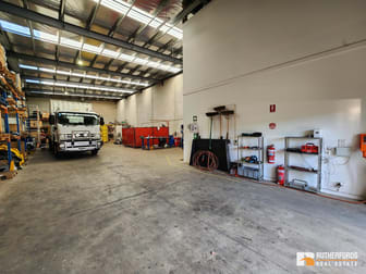 2/30 Ravenhall Way Ravenhall VIC 3023 - Image 3