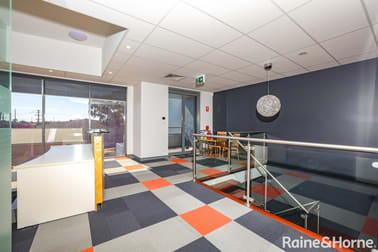 2/6 Irving Place Robin Hill NSW 2795 - Image 3