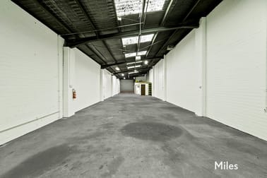 Click to view all images 2/24 Culverlands Street Heidelberg West VIC 3081 - Image 2