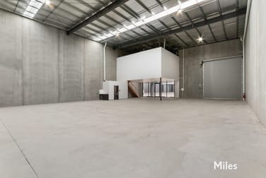 2/10 Graystone Court Epping VIC 3076 - Image 3
