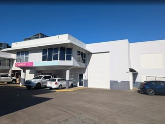 Click to view all images 4/61 Holdsworth Street Coorparoo QLD 4151 - Image 1