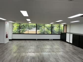 Click to view all images 2092 Logan Road Upper Mount Gravatt QLD 4122 - Image 3