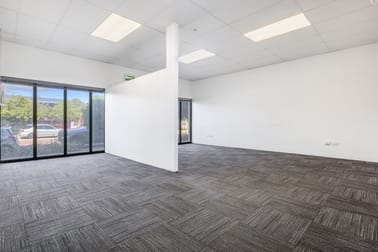 25/16 Charlton Court Woolner NT 0820 - Image 3