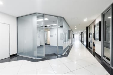 Click to view all images Unit 11/100 Eastern Valley Way Bruce ACT 2617 - Image 2