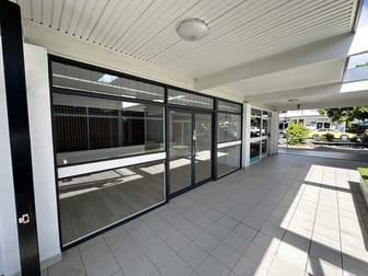 6 Lanyana Way Noosa Heads QLD 4567 - Image 2