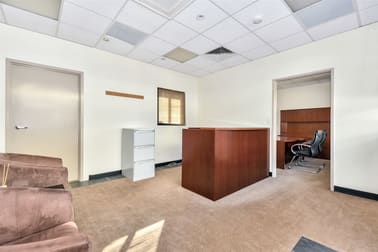 NT - Image 1