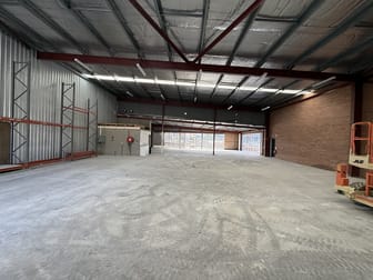 2/218 Gladstone Street Fyshwick ACT 2609 - Image 2