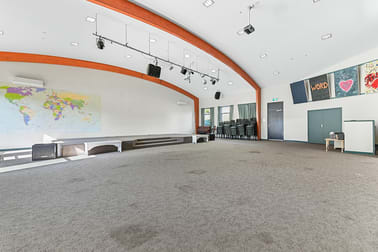 28 Mirrabook Court Berwick VIC 3806 - Image 2