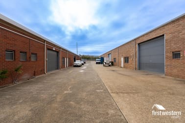 3/233 Bank Street Welshpool WA 6106 - Image 2