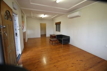 11 Hospital Road Emerald QLD 4720 - Image 3