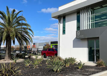3/14 & 9/14 Commercial Drive Pakenham VIC 3810 - Image 1