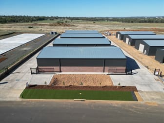 23 & 25 McGuinn Crescent Dubbo NSW 2830 - Image 1