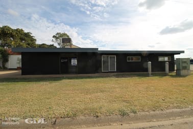 37 Macaulay Road Emerald QLD 4720 - Image 1