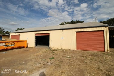 37 Macaulay Road Emerald QLD 4720 - Image 3