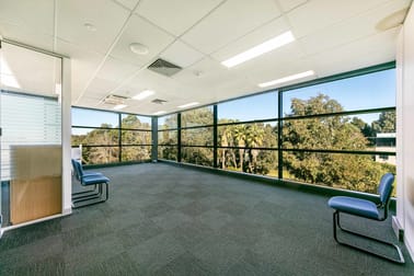 5 Lakeside Drive Burwood East VIC 3151 - Image 1