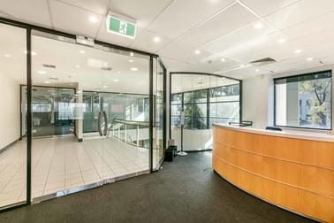 5 Lakeside Drive Burwood East VIC 3151 - Image 3