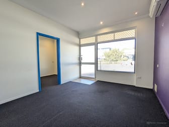 25 Taylor Street Toowoomba City QLD 4350 - Image 2