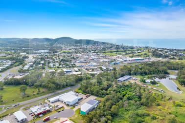 10 Fairfax Court Yeppoon QLD 4703 - Image 3