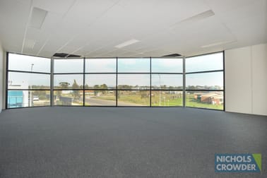 11B Whitfield Boulevard Cranbourne West VIC 3977 - Image 3