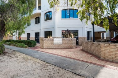 4/16 Moreau Mews Applecross WA 6153 - Image 3