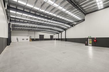12 Trafalgar Road Epping VIC 3076 - Image 2